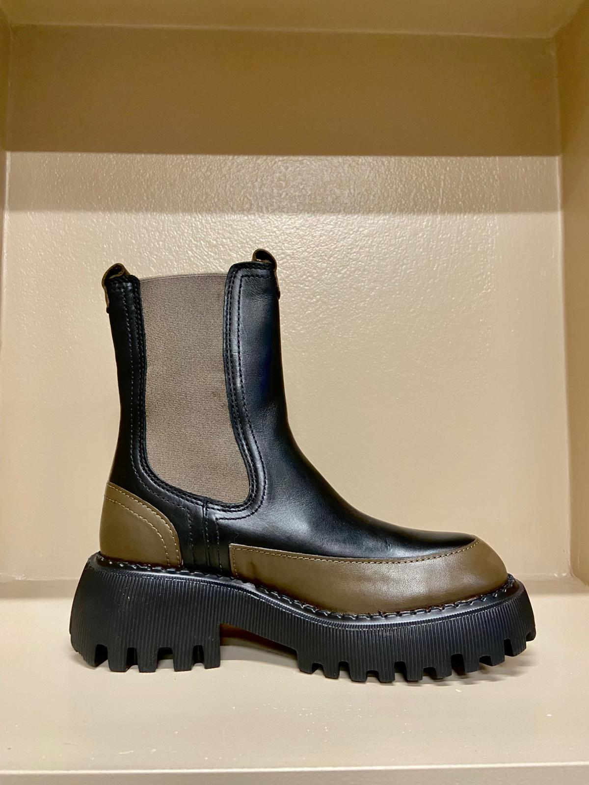 Stivaletti in pelle nero e beige Cerruti donna