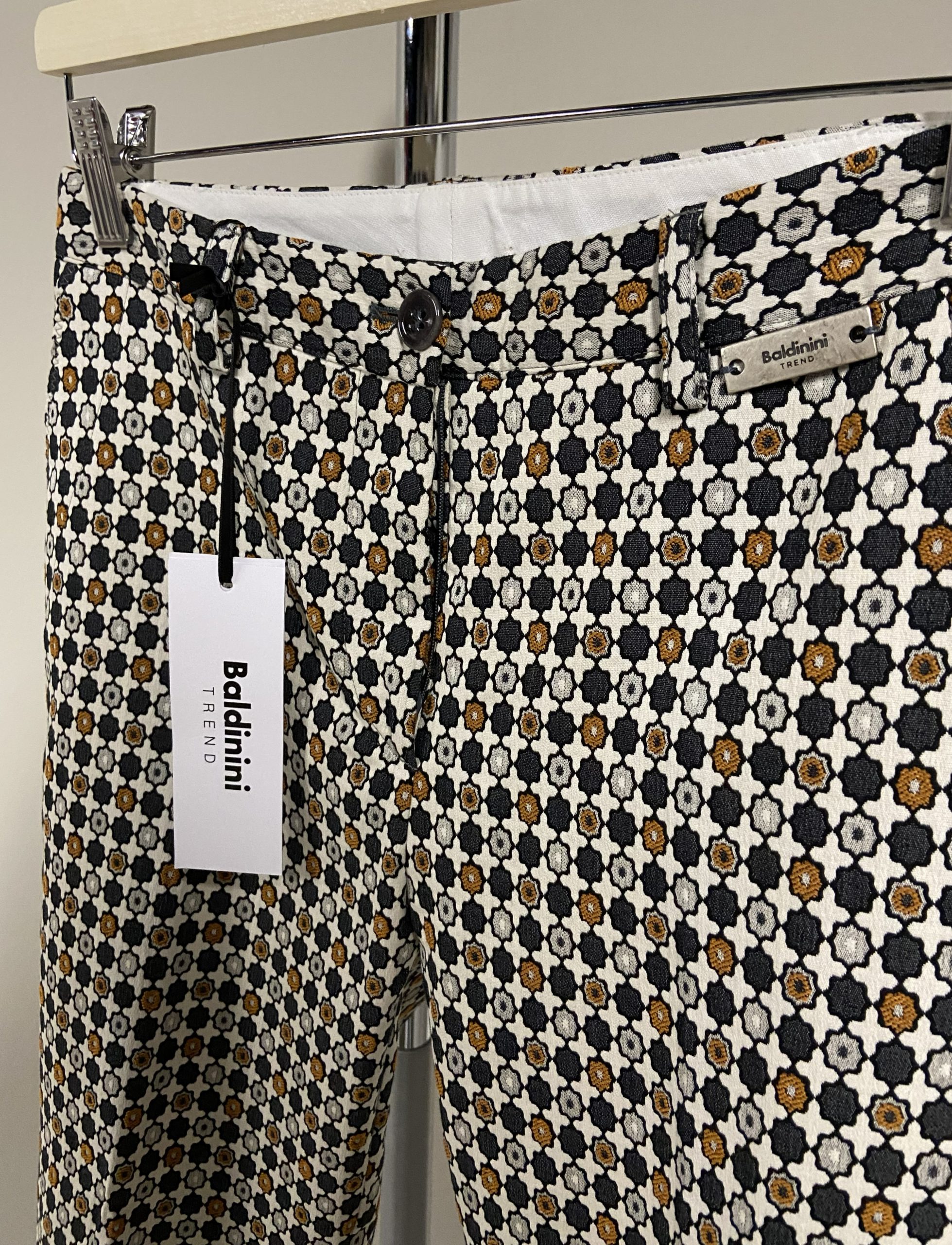 Pantaloni con stampa geometrica bianchi Baldinini donna