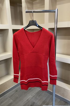 Maglione rosso con scollo a V GF Ferrè donna