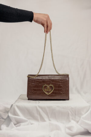 Borsa a tracolla marrone effetto coccodrillo Love Moschino