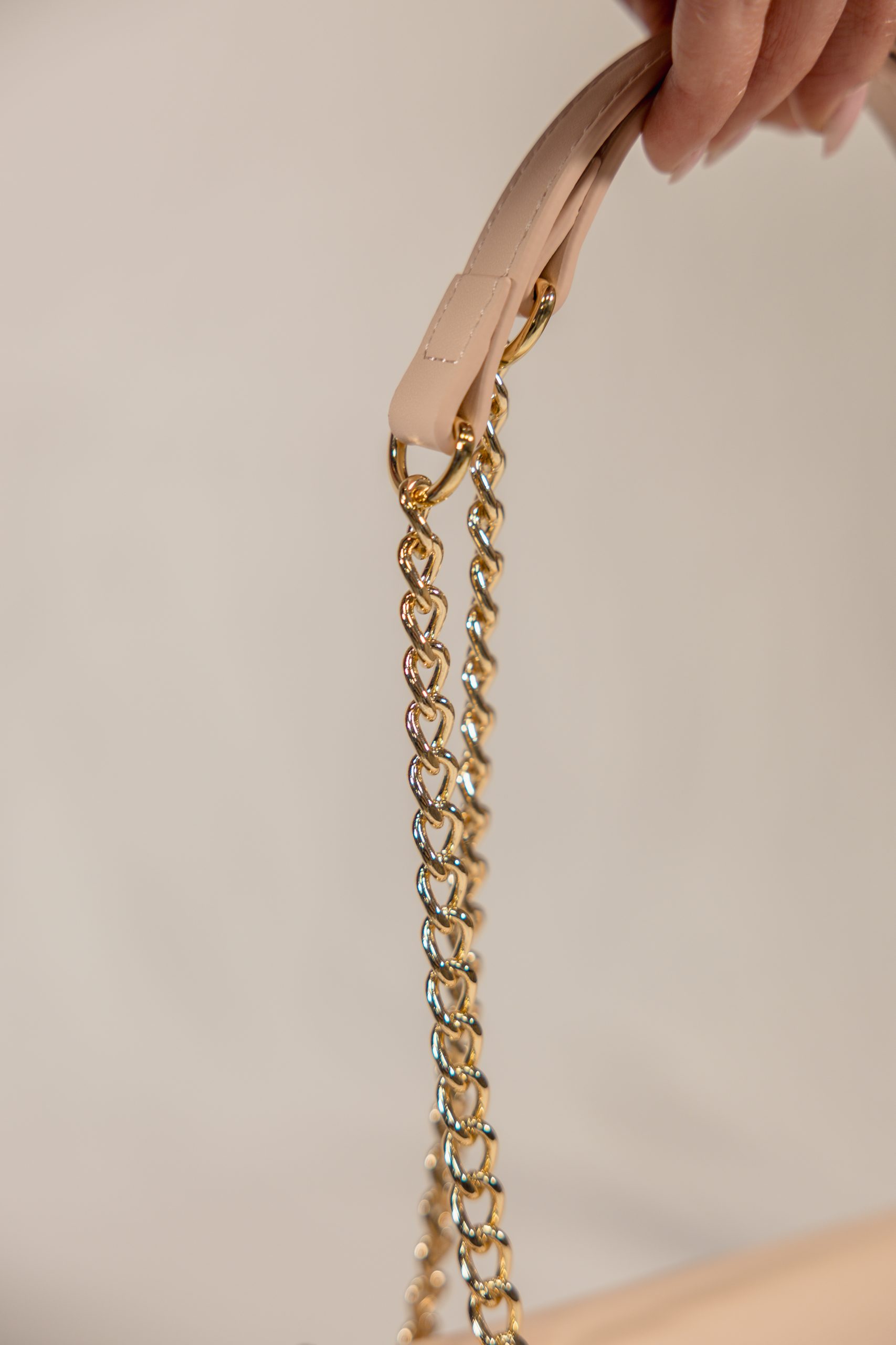 Borsa a tracolla rosa cipria Love Moschino