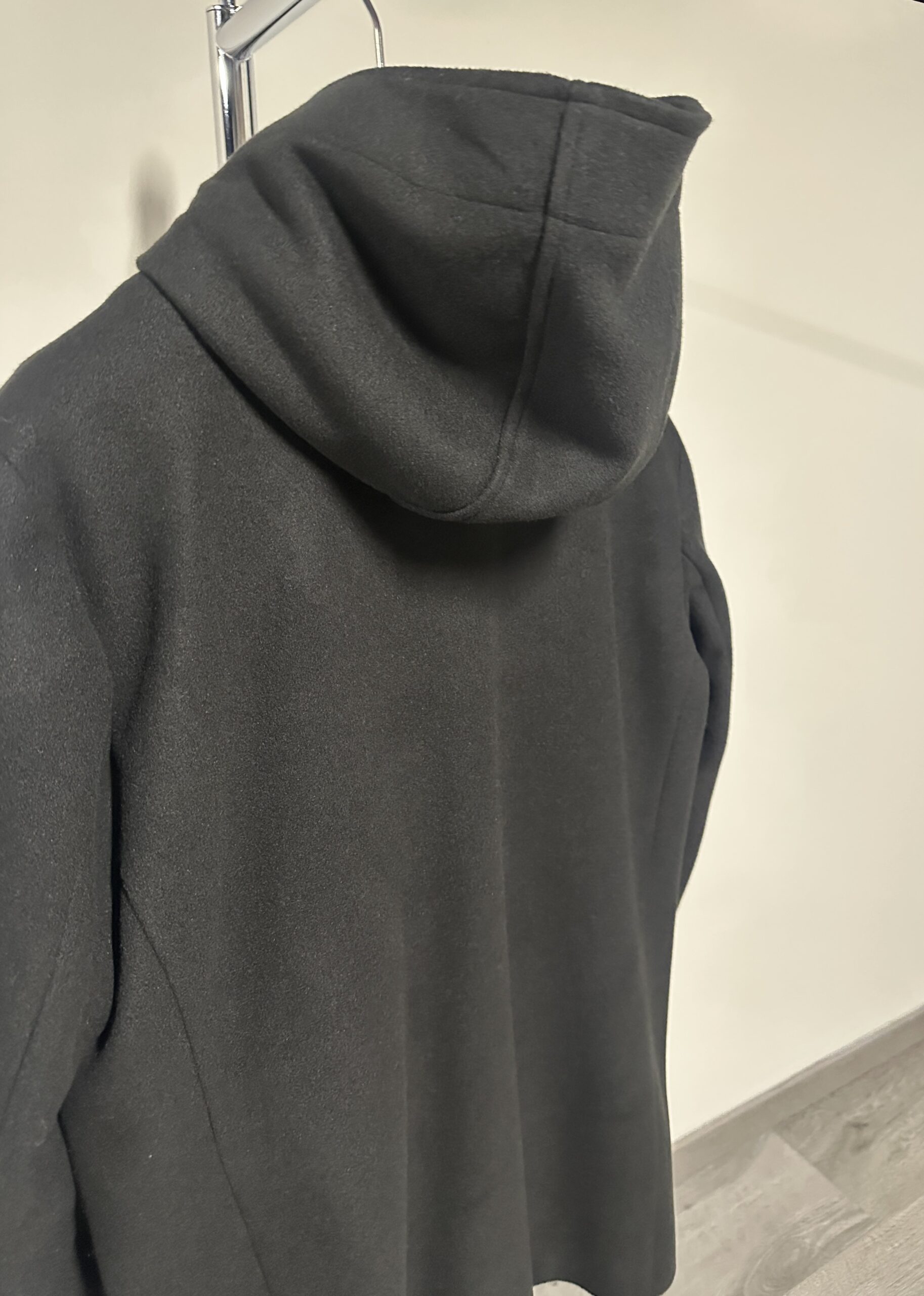 Cappotto con cappuccio nero Roberto Pepe uomo