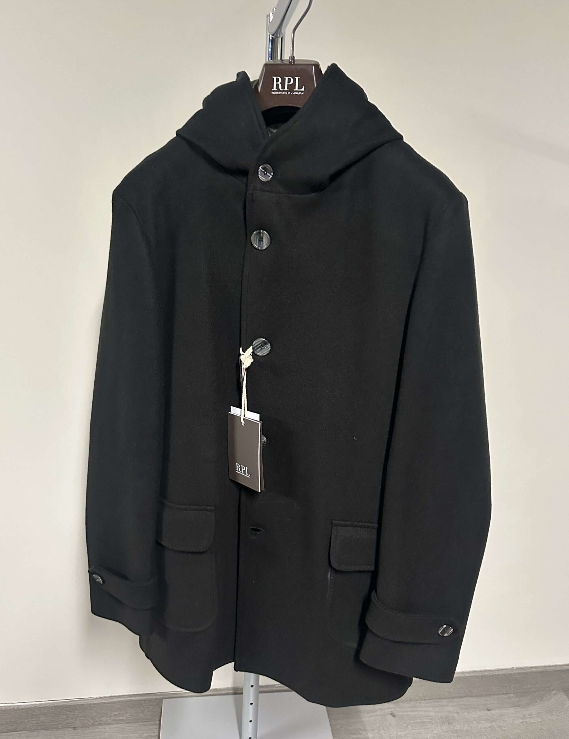 Cappotto con cappuccio nero Roberto Pepe uomo